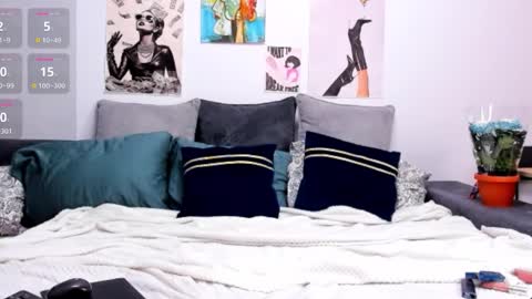 Snapshot of confidentmistress chatting on 02-20-26, 06:26 GoddessA online show from 02-20-26, 06:26