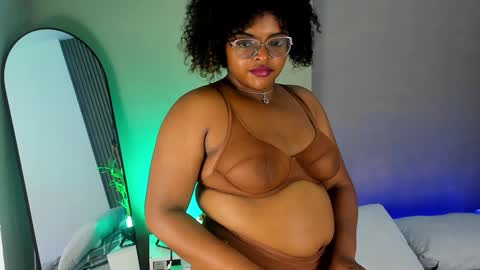 conielaurenth online show from 01-24-25, 11:56