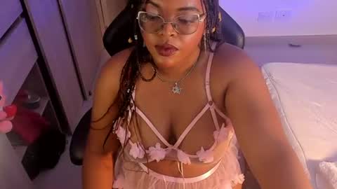 conielaurenth online show from 07-22-26, 07:33