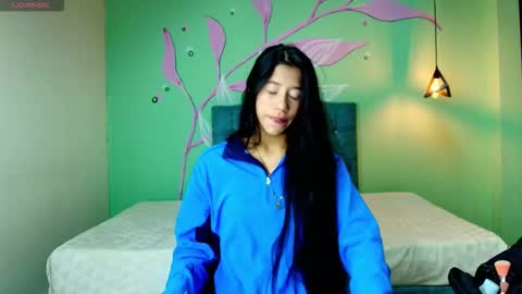 Snapshot of connie_bell chatting on 11-10-25, 07:35 C O N N I E online show from 11-10-25, 07:35