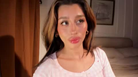 connie    online show from 03-11-26, 09:37