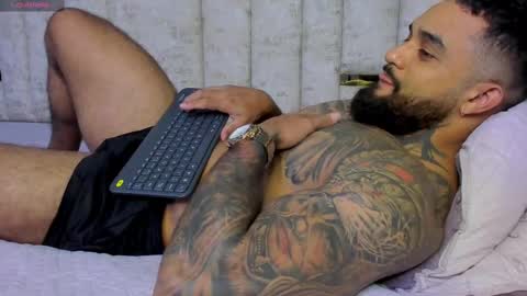 rusfegui online show from 03-11-25, 02:32