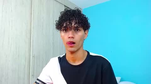 Snapshot of connor_garrett chatting on 12-21-25, 10:39 Connor online show from 12-21-25, 10:39