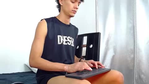 Snapshot of connor_garrett chatting on 02-13-26, 09:33 Connor online show from 02-13-26, 09:33