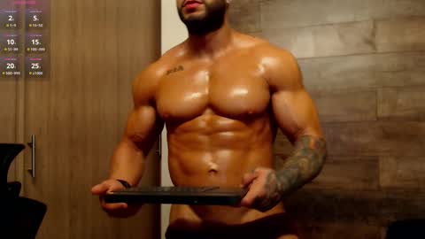 connor_h1 online show from 03-05-25, 05:29