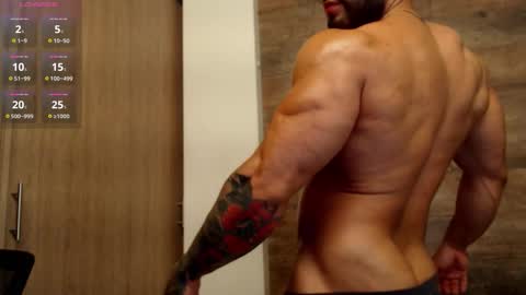 connor_h1 online show from 09-18-25, 04:25