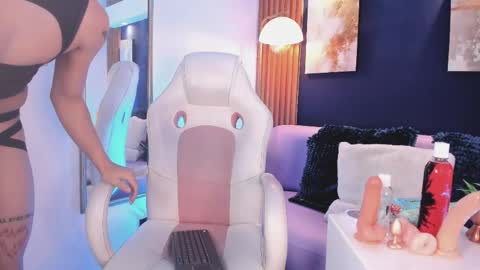 Connor   online show from 06-07-26, 08:01