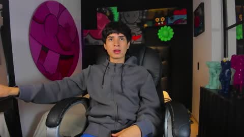 Snapshot of connor_stone_ chatting on 11-19-25, 07:47 connor_stone_ online show from 11-19-25, 07:47