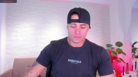 Connor Smith online show from 04-25-26, 01:52