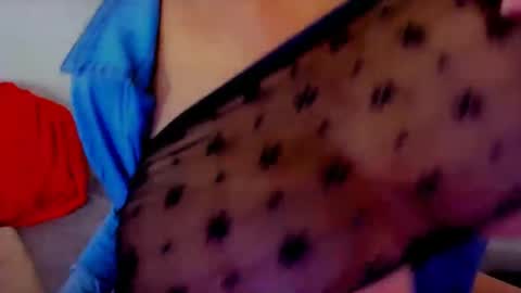 Snapshot of connyhot69 chatting on 12-17-24, 11:28 CONNY online show from 12-17-24, 11:28