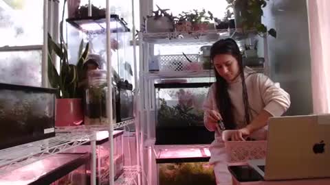 ANR Mommy online show from 10-09-25, 04:38