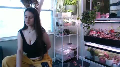 Snapshot of constantcumquest chatting on 12-04-25, 08:17 ANR Mommy online show from 12-04-25, 08:17