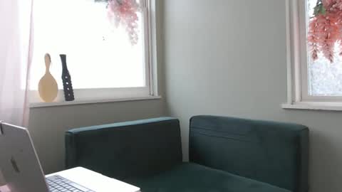 Snapshot of constantcumquest chatting on 12-14-25, 03:50 ANR Mommy online show from 12-14-25, 03:50