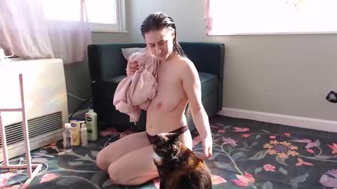 Snapshot of constantcumquest chatting on 02-13-26, 06:37 ANR Mommy online show from 02-13-26, 06:37