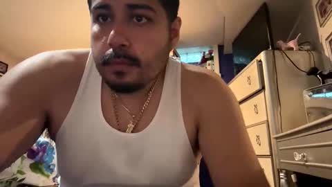 Snapshot of cookie_monster8593 chatting on 06-10-26, 08:52 cookie_monster8593 online show from 06-10-26, 08:52