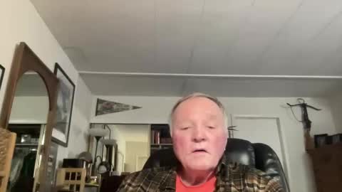 Snapshot of cookoosnest chatting on 12-18-25, 03:56 cookoosnest online show from 12-18-25, 03:56