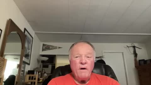 Snapshot of cookoosnest chatting on 12-21-25, 06:31 cookoosnest online show from 12-21-25, 06:31