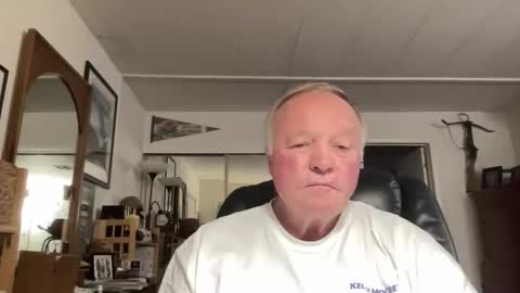 cookoosnest online show from 05-05-26, 05:04