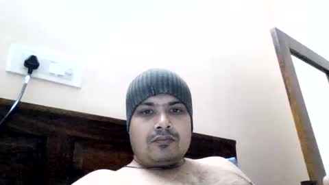 Snapshot of cool_breeze09 chatting on 11-09-25, 04:27 Cool Breeze09 online show from 11-09-25, 04:27