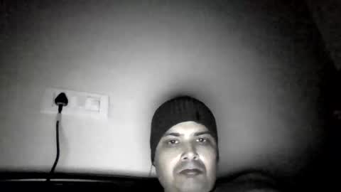 Snapshot of cool_breeze09 chatting on 12-19-25, 06:59 Cool Breeze09 online show from 12-19-25, 06:59