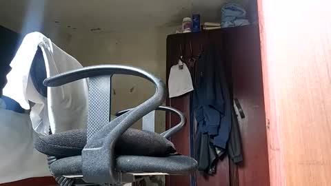 Snapshot of cooltdad chatting on 12-14-25, 12:43 cooltdad online show from 12-14-25, 12:43