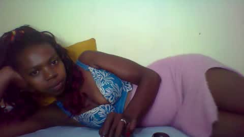 Snapshot of coquine_lara chatting on 04-22-26, 11:28 coquine_lara online show from 04-22-26, 11:28