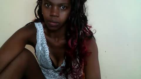 Snapshot of coquine_lara chatting on 04-26-26, 07:06 coquine_lara online show from 04-26-26, 07:06