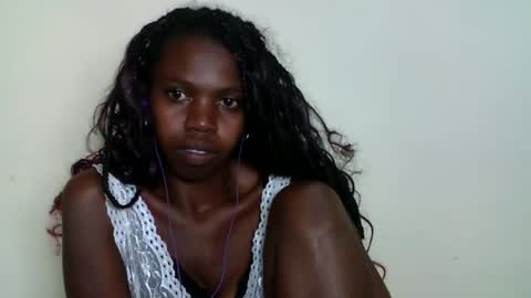 Snapshot of coquine_lara chatting on 04-26-26, 07:11 coquine_lara online show from 04-26-26, 07:11