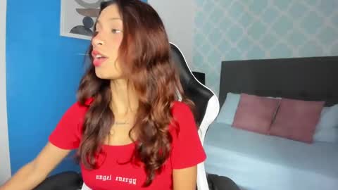 Snapshot of cora22_ chatting on 09-25-25, 12:42 CORA online show from 09-25-25, 12:42