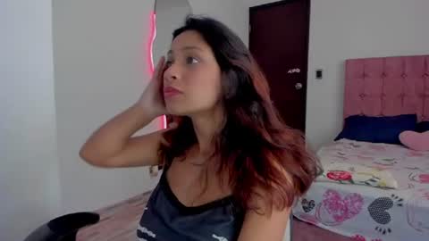 Snapshot of cora22_ chatting on 07-11-26, 04:21 CORA online show from 07-11-26, 04:21