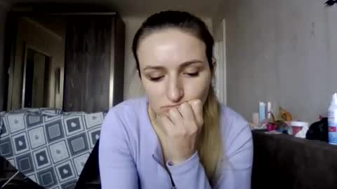 Snapshot of cora_fora chatting on 01-14-26, 11:05 cora_fora online show from 01-14-26, 11:05