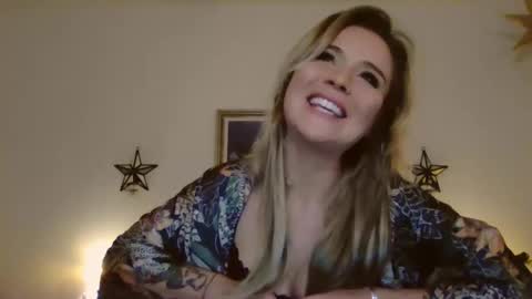 cora_jones4 online show from 04-20-26, 04:04