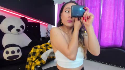 Coral  online show from 09-22-25, 12:29