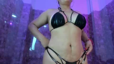 Snapshot of coral_rousee chatting on 07-14-26, 11:38 coral_rousee online show from 07-14-26, 11:38
