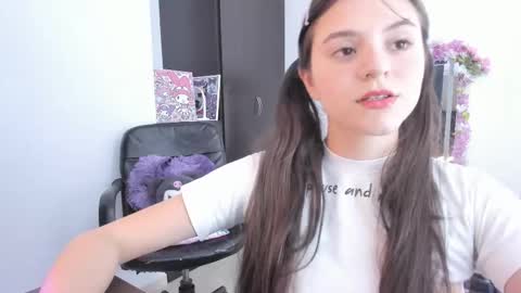 Snapshot of coralinexxx07 chatting on 01-13-26, 09:20 Coraline uwu Bienvenidos al dulce mundo de Coraline Hola amores soy Coraline Una chica tierna juguetona online show from 01-13-26, 09:20