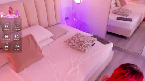 Coral Smith online show from 10-12-25, 12:04