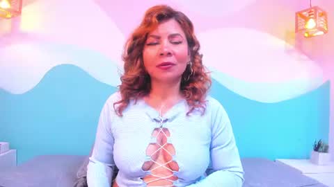 corina_taylor12 online show from 07-14-26, 12:33