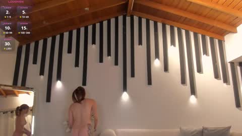 Snapshot of corinnerusso chatting on 03-01-25, 10:02 Corinne Russo online show from 03-01-25, 10:02