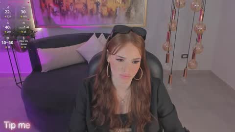 Snapshot of corinnerusso chatting on 09-25-25, 01:31 Corinne Russo online show from 09-25-25, 01:31