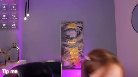 Snapshot of corinnerusso chatting on 10-07-25, 03:58 Corinne Russo online show from 10-07-25, 03:58