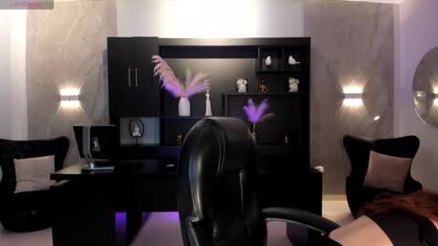 Snapshot of corinnerusso chatting on 02-04-26, 03:34 Corinne Russo online show from 02-04-26, 03:34