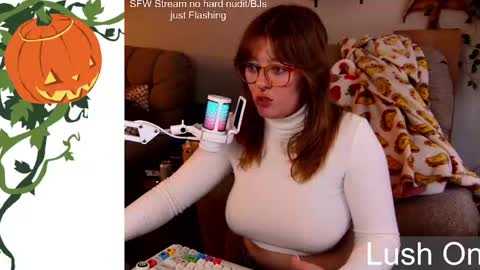 Snapshot of cornchloestar chatting on 10-26-25, 07:09 cornchloestar online show from 10-26-25, 07:09