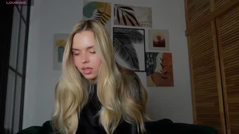 Im Cornelia FANSLY   free telegram  INSTA online show from 07-01-26, 07:57