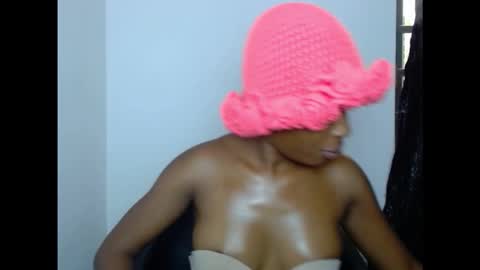 Snapshot of cornxcunt chatting on 10-12-25, 12:59 cornxcunt online show from 10-12-25, 12:59
