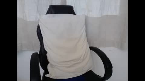 corolaxxl online show from 11-15-25, 03:26