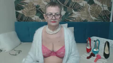 Snapshot of corssika chatting on 11-29-25, 06:55 corssika online show from 11-29-25, 06:55