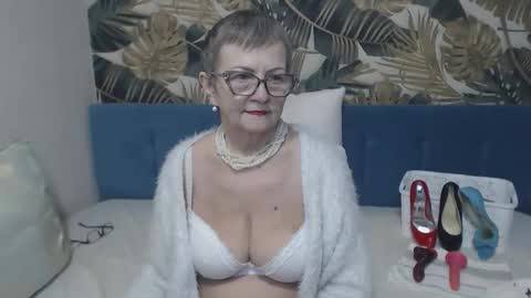 Snapshot of corssika chatting on 02-14-26, 01:08 corssika online show from 02-14-26, 01:08