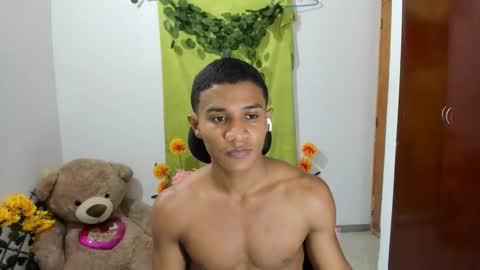 Ethan  online show from 03-12-25, 04:51