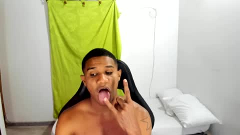 Ethan  online show from 07-26-26, 10:49