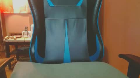 Snapshot of cosmicjones88 chatting on 02-17-25, 12:48 cosmicjones88 online show from 02-17-25, 12:48